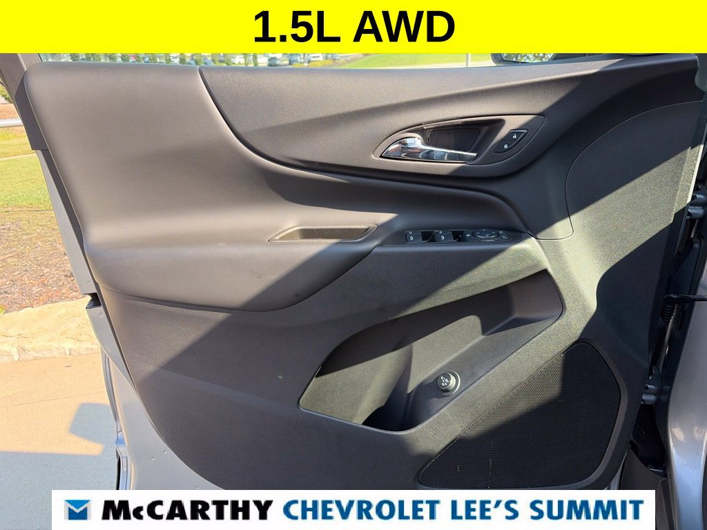 Used 2024 Chevrolet Equinox LT AWD/4WD image 35