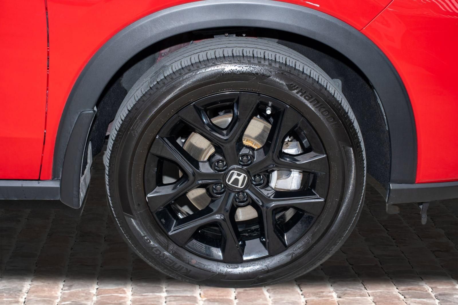Certified 2025 Honda HR-V Sport image 41