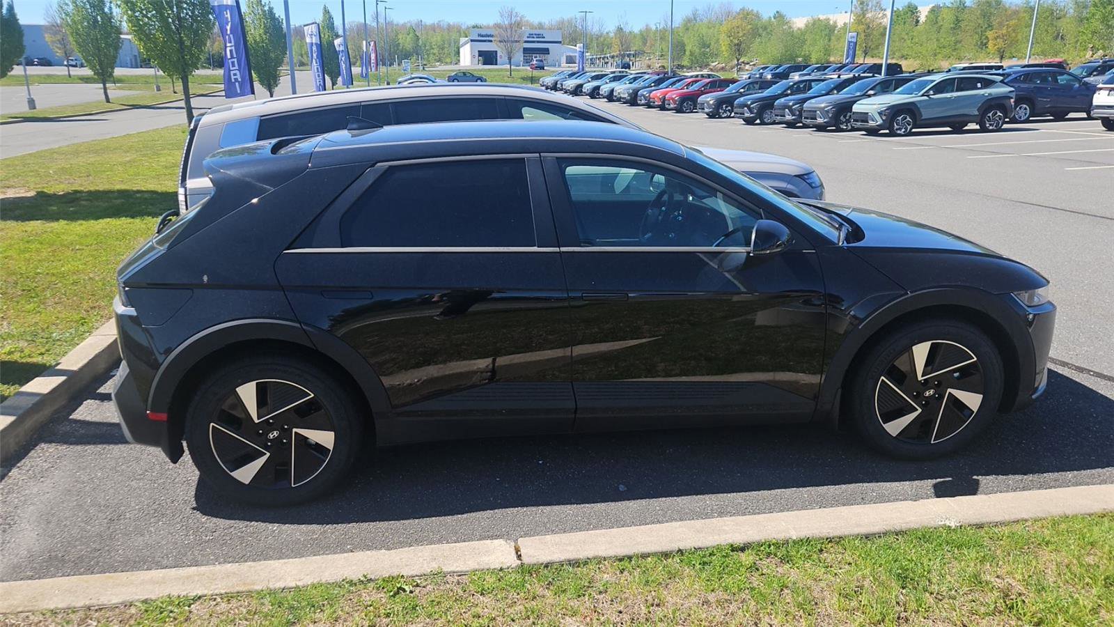 New 2026 Hyundai Ioniq 5 SEL AWD/4WD image 6