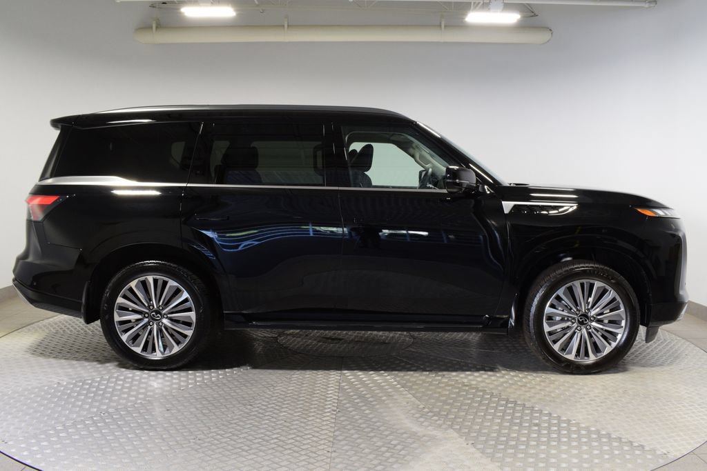 Certified 2026 INFINITI QX80 Luxe w/ Cargo Package AWD/4WD image 14