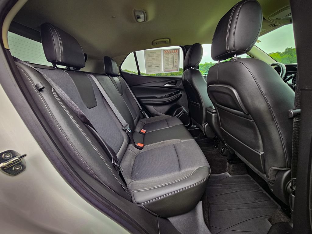 Used 2023 Buick Encore GX Preferred w/ Cold Weather Comfort Package AWD/4WD image 35