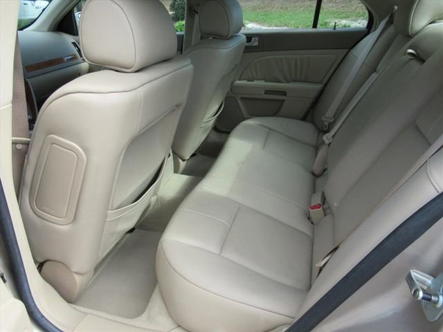 Used 2006 Cadillac STS w/ Preferred Equipment Group RWD image 28