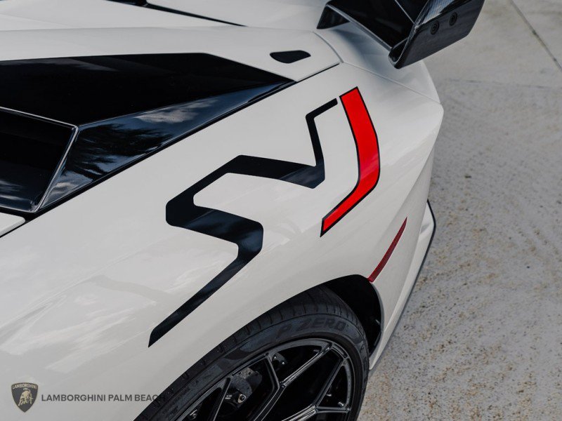 Used 2021 Lamborghini Aventador SVJ AWD/4WD image 15