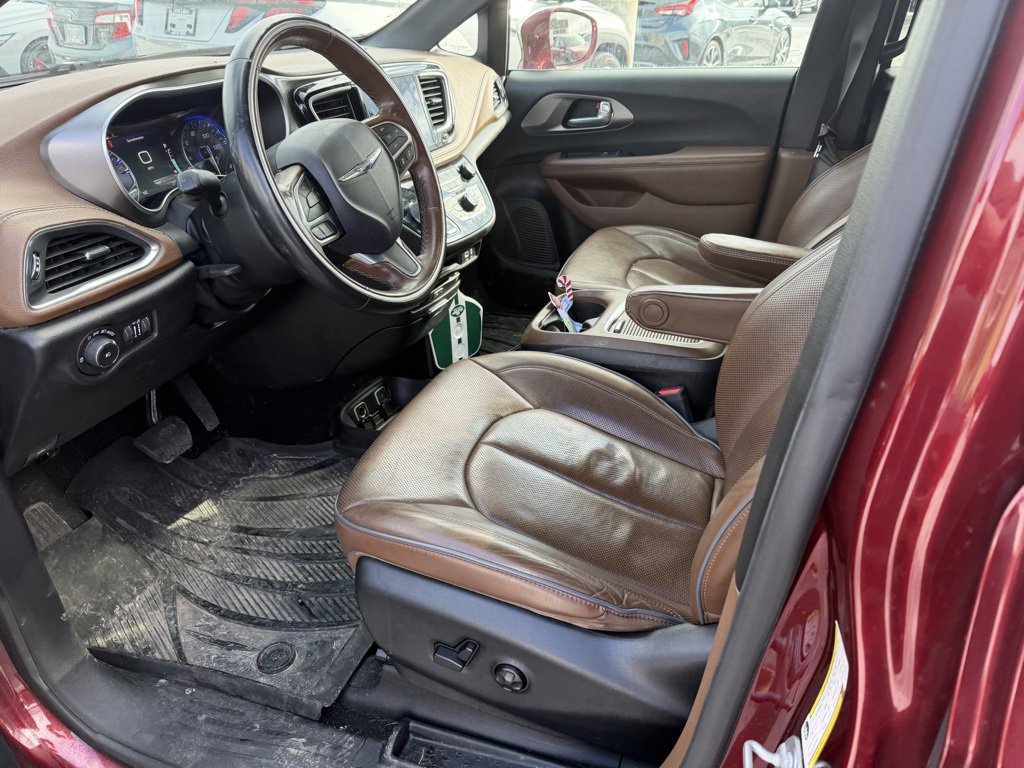 Used 2020 Chrysler Pacifica Limited w/ Advanced Safetytec Group image 7