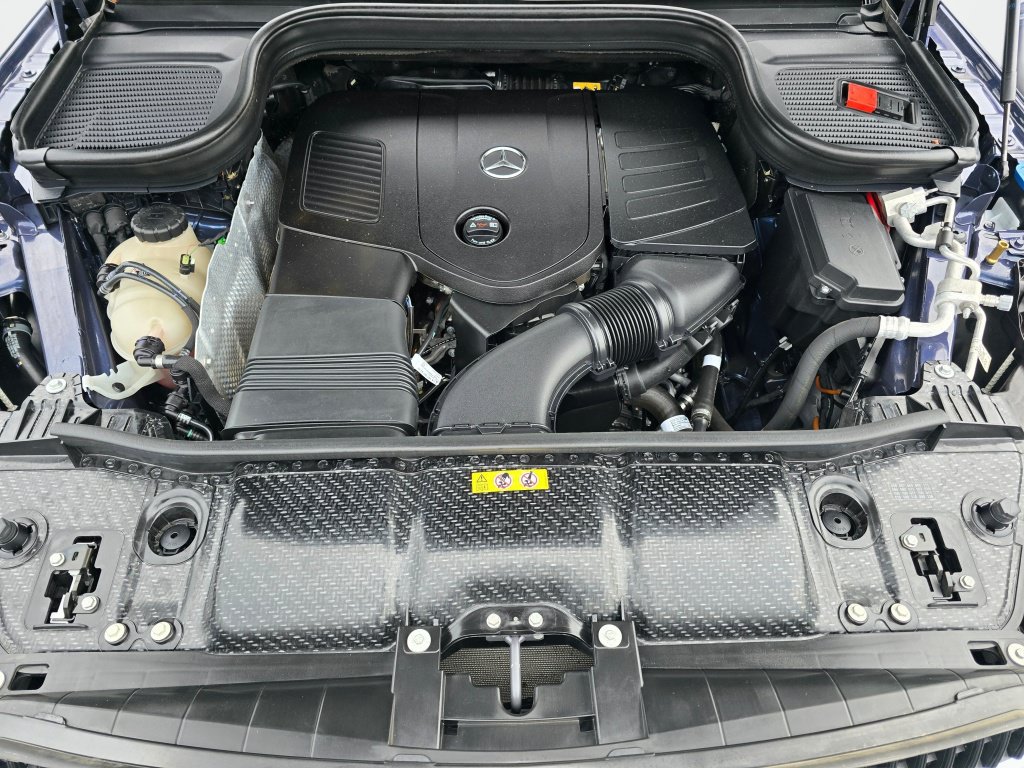 Used 2024 Mercedes-Benz GLE 350 4MATIC w/ Driver Assistance Package image 11