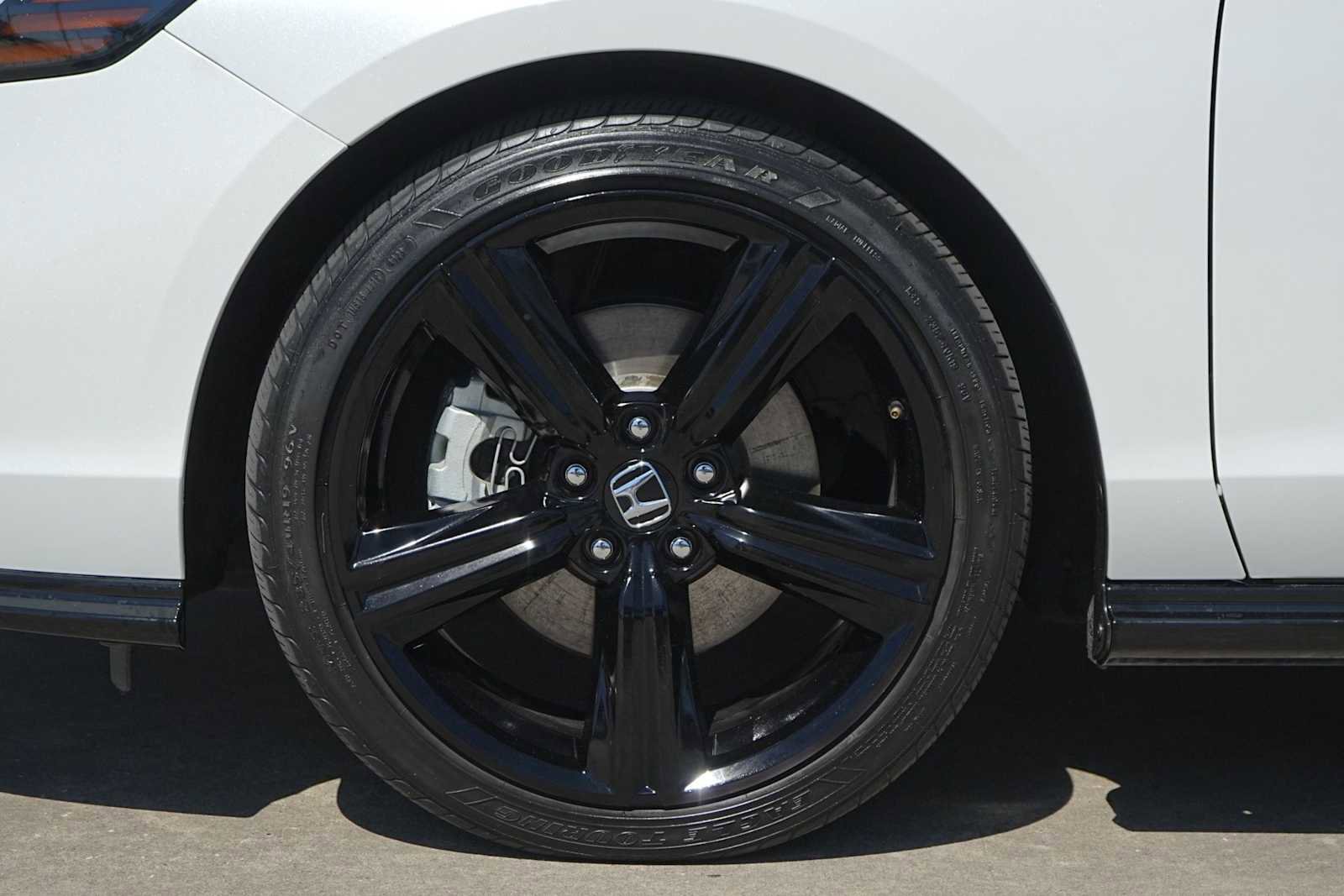 Used 2024 Honda Accord Sport image 7