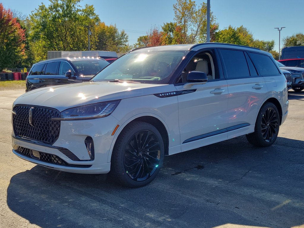 New 2027 Lincoln Aviator Reserve AWD/4WD image 8
