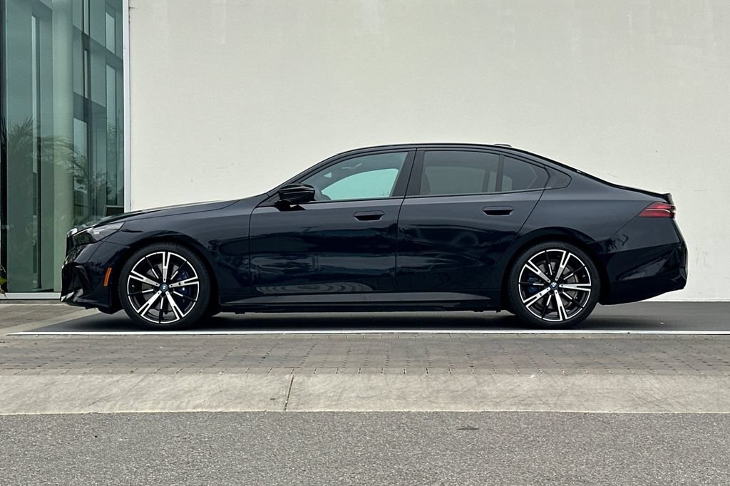 Used 2024 BMW i5 M60 w/ Premium Package AWD/4WD image 6
