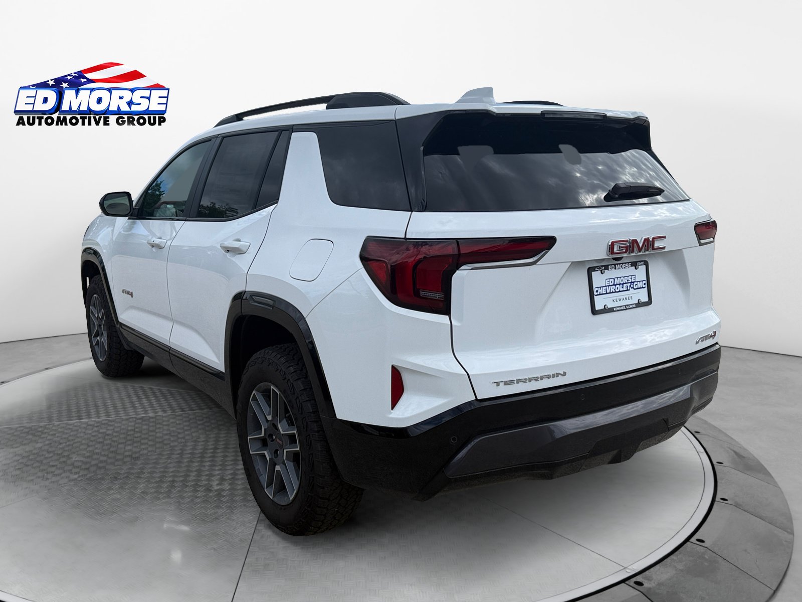 New 2026 GMC Terrain AT4 AWD/4WD image 3