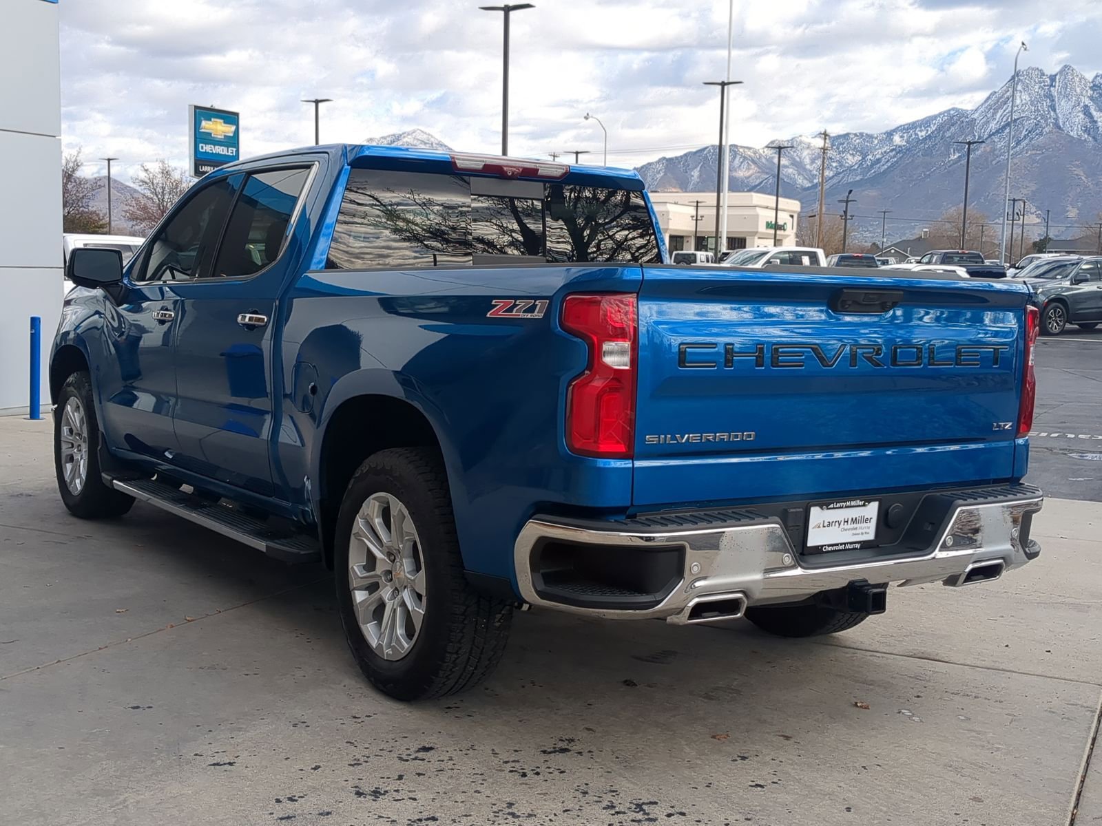 Used 2022 Chevrolet Silverado 1500 LTZ w/ LTZ Premium Package image 4
