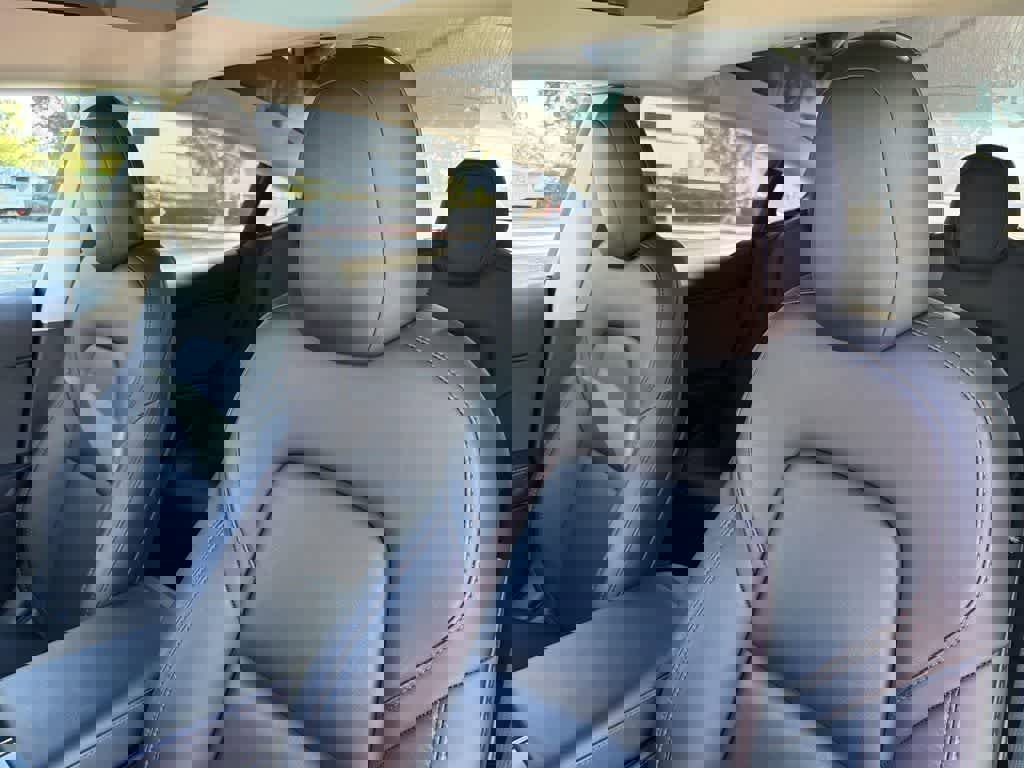 Used 2022 Tesla Model 3 image 28