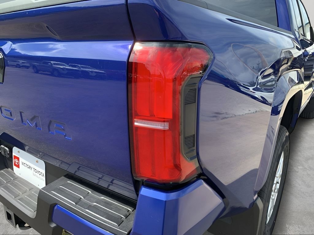 Used 2025 Toyota Tacoma SR5 image 42