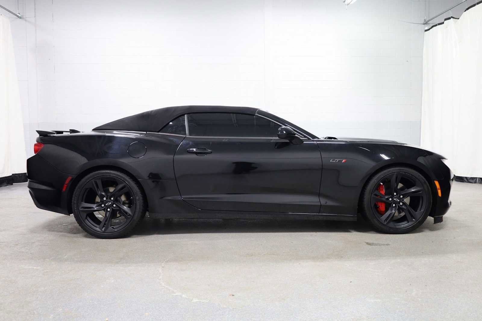 Used 2023 Chevrolet Camaro LT w/ Technology Package image 10