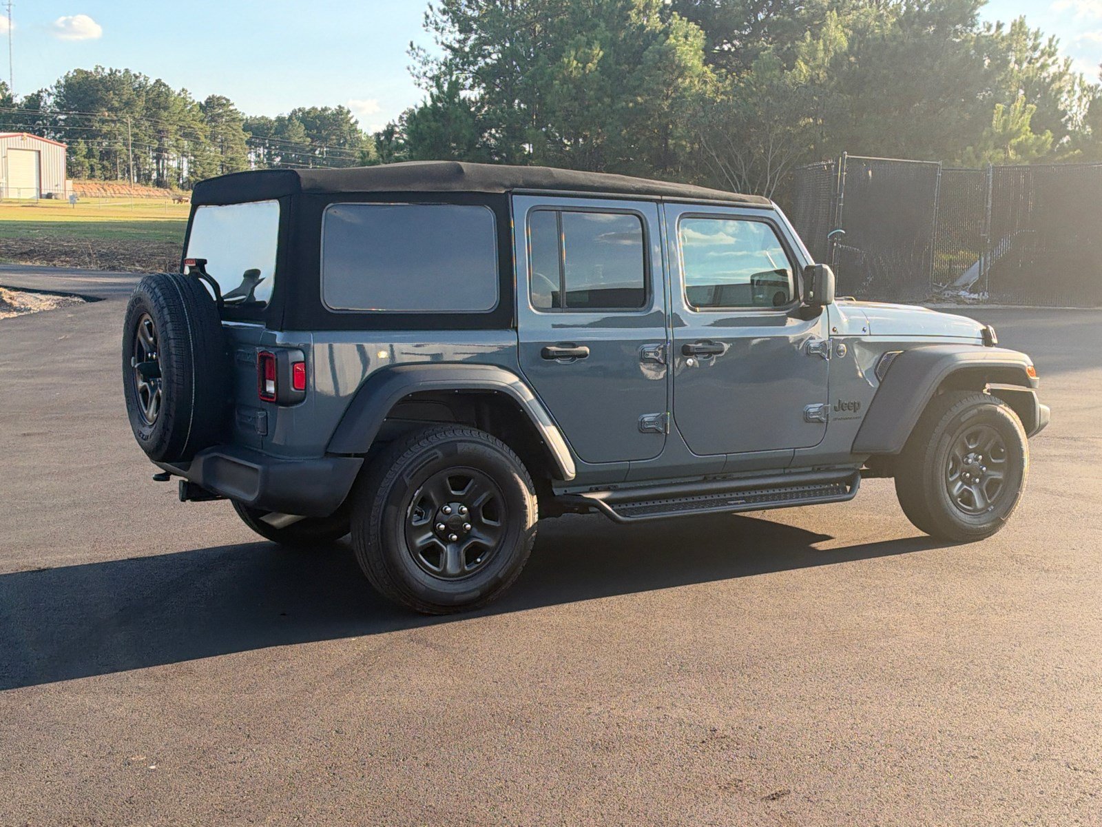 Used 2024 Jeep Wrangler Unlimited Sport AWD/4WD image 5