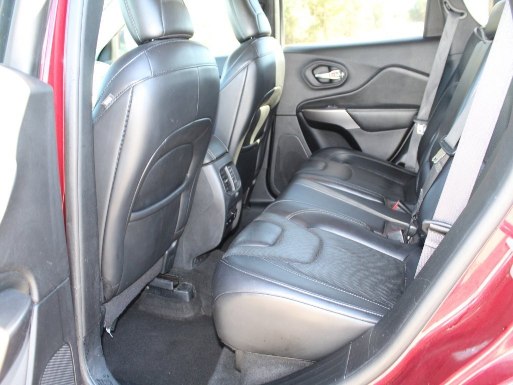 Used 2020 Jeep Cherokee Limited image 5