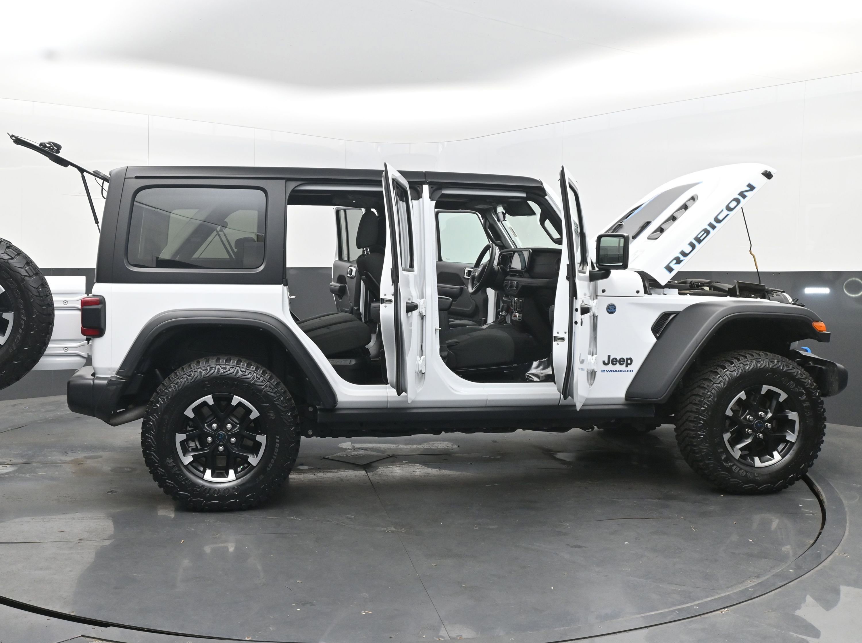 Used 2024 Jeep Wrangler Unlimited Rubicon 4xe image 48