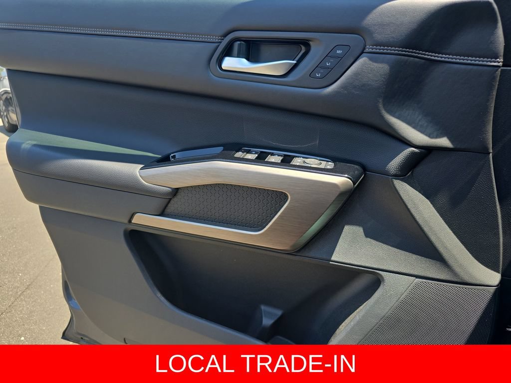 Used 2024 Nissan Pathfinder Platinum AWD/4WD image 28