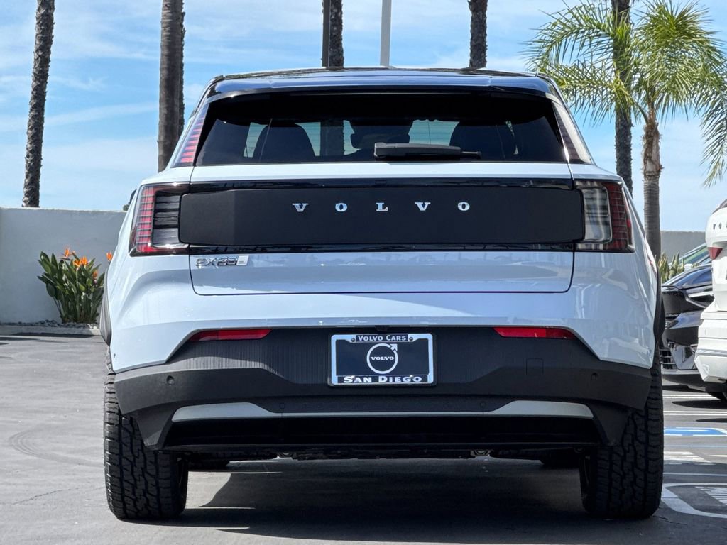 New 2026 Volvo EX30 Cross Country Ultra AWD/4WD image 4