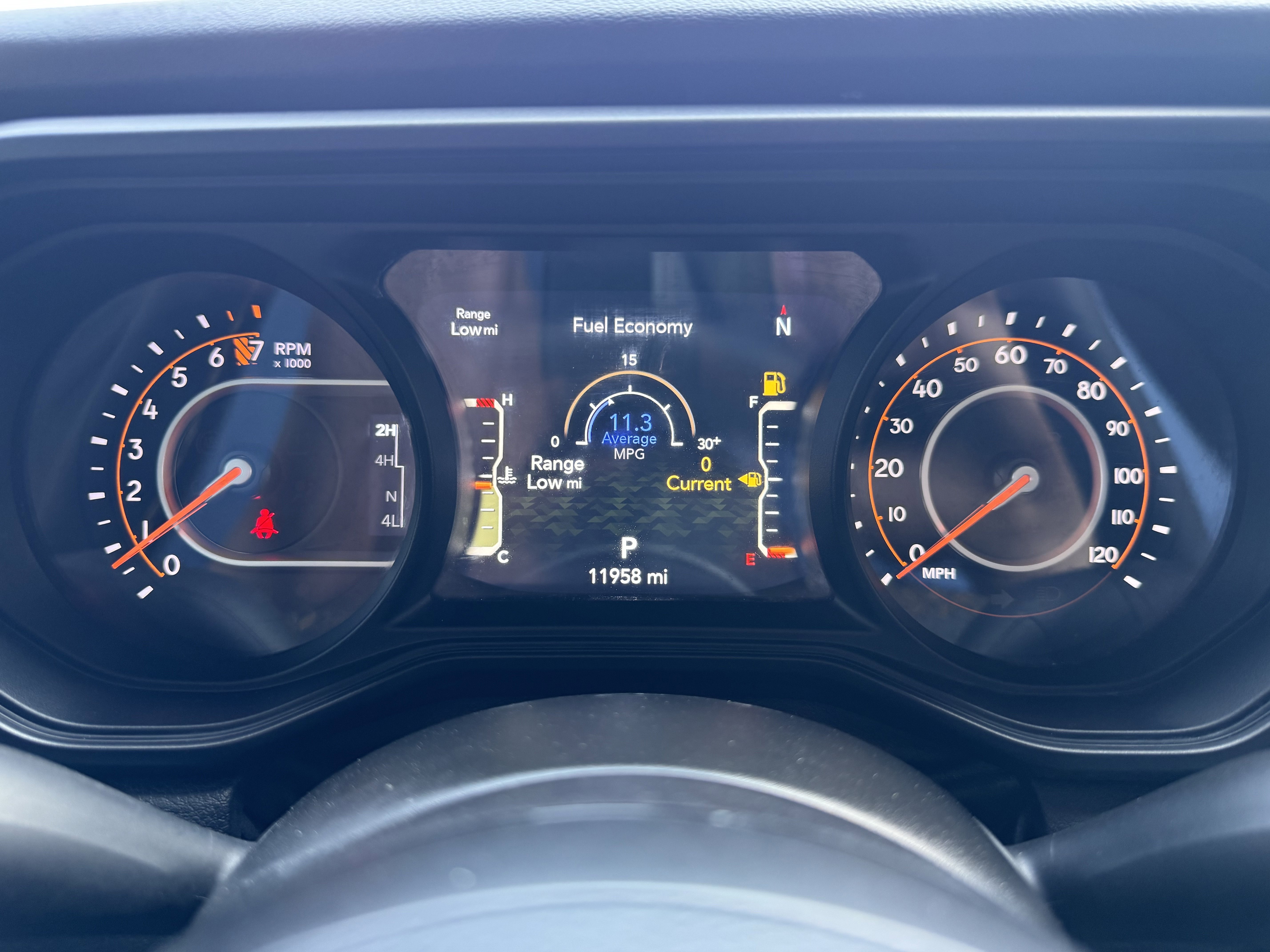 Used 2025 Jeep Gladiator Sport image 11