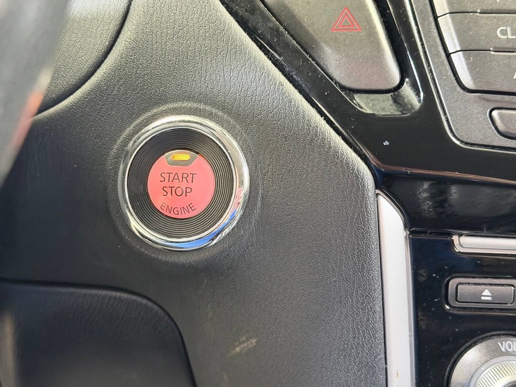 Used 2019 Nissan Pathfinder SV FWD image 46