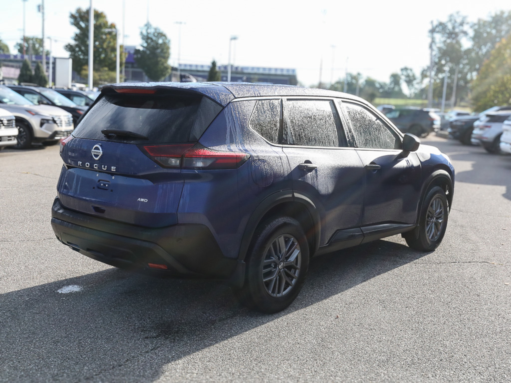 Used 2021 Nissan Rogue S AWD/4WD image 7