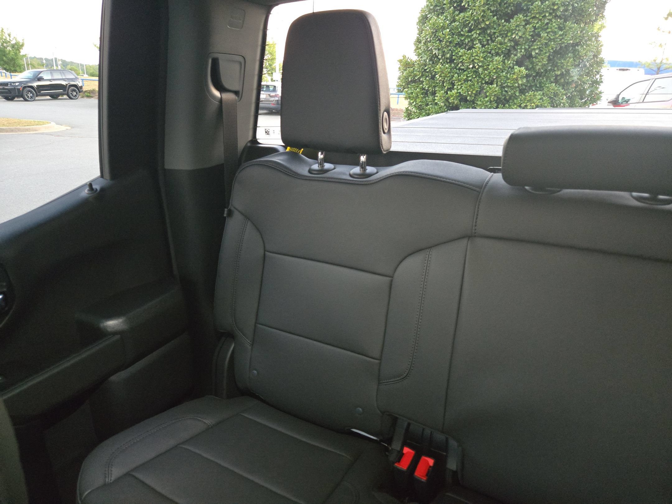 Used 2025 GMC Sierra 1500 Pro w/ Pro Value Package RWD image 12