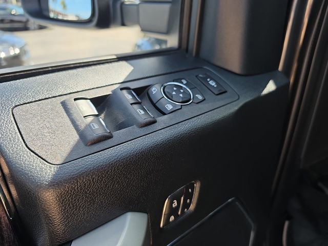 Used 2019 Ford F250 Lariat w/ Lariat Ultimate Package image 14
