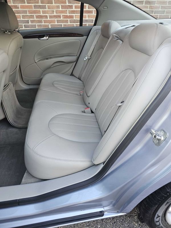Used 2006 Buick Lucerne CXL w/ Luxury Package FWD image 22
