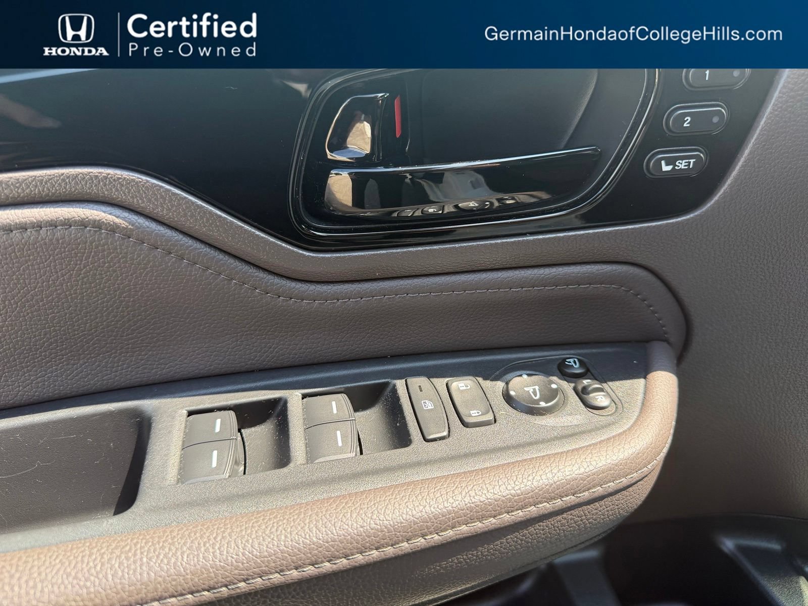 Used 2018 Honda Odyssey Elite image 17