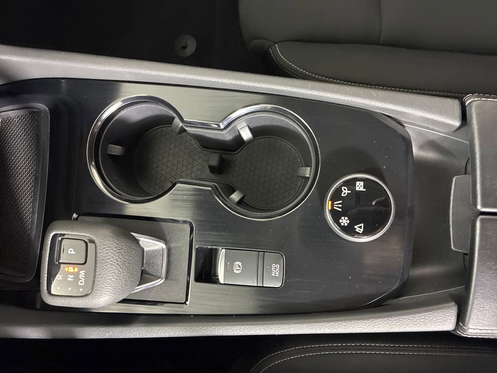 Used 2023 Nissan Rogue S AWD/4WD image 22