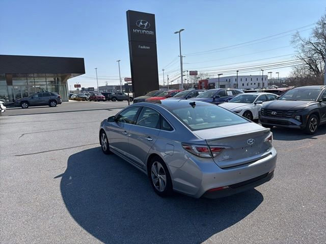 Used 2016 Hyundai Sonata Limited w/ Option Group 02 image 5