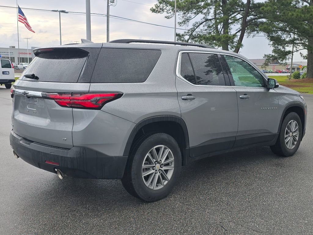 Certified 2023 Chevrolet Traverse LT FWD image 3