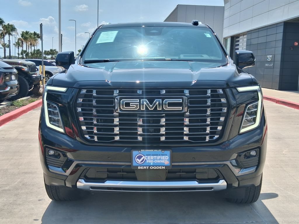 Used 2026 GMC Yukon Denali Ultimate AWD/4WD image 2