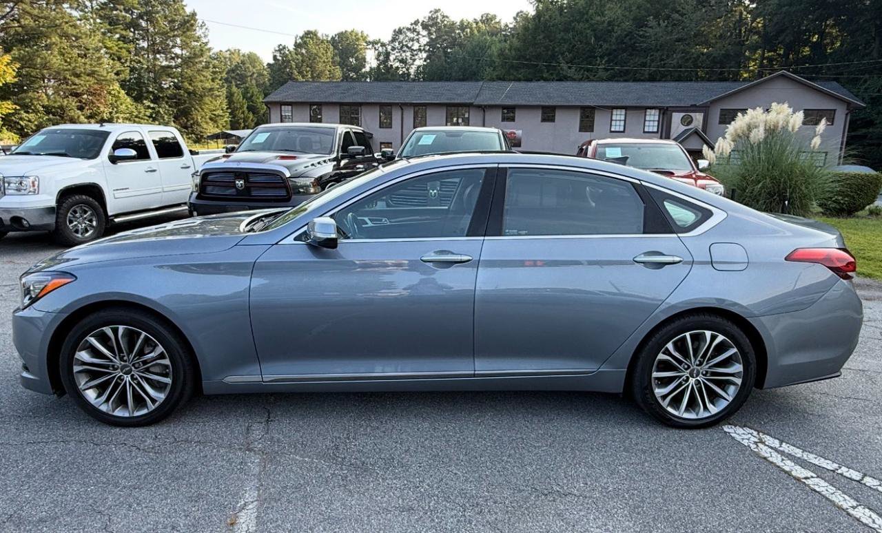 Used 2015 Hyundai Genesis 3.8 w/ Option Group 02 RWD image 5