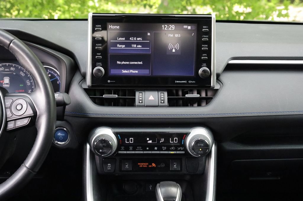 Used 2022 Toyota RAV4 XSE AWD/4WD image 6