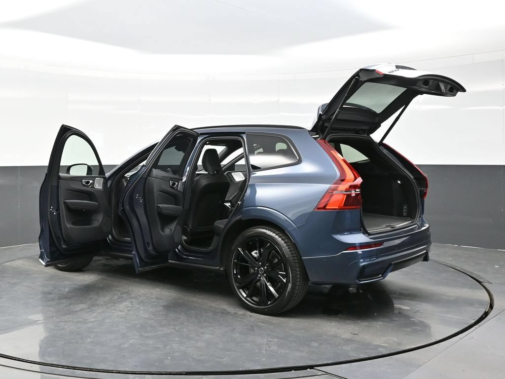 New 2026 Volvo XC60 B5 Ultra w/ Climate Package AWD/4WD image 45