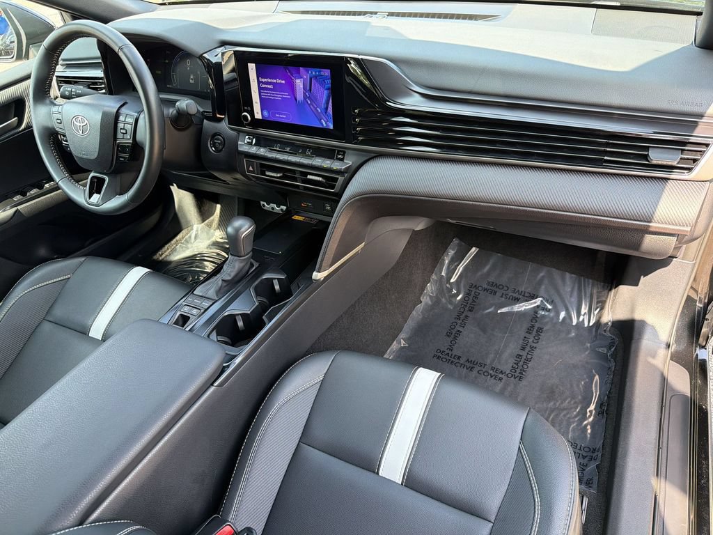 Used 2026 Toyota Camry SE FWD image 37