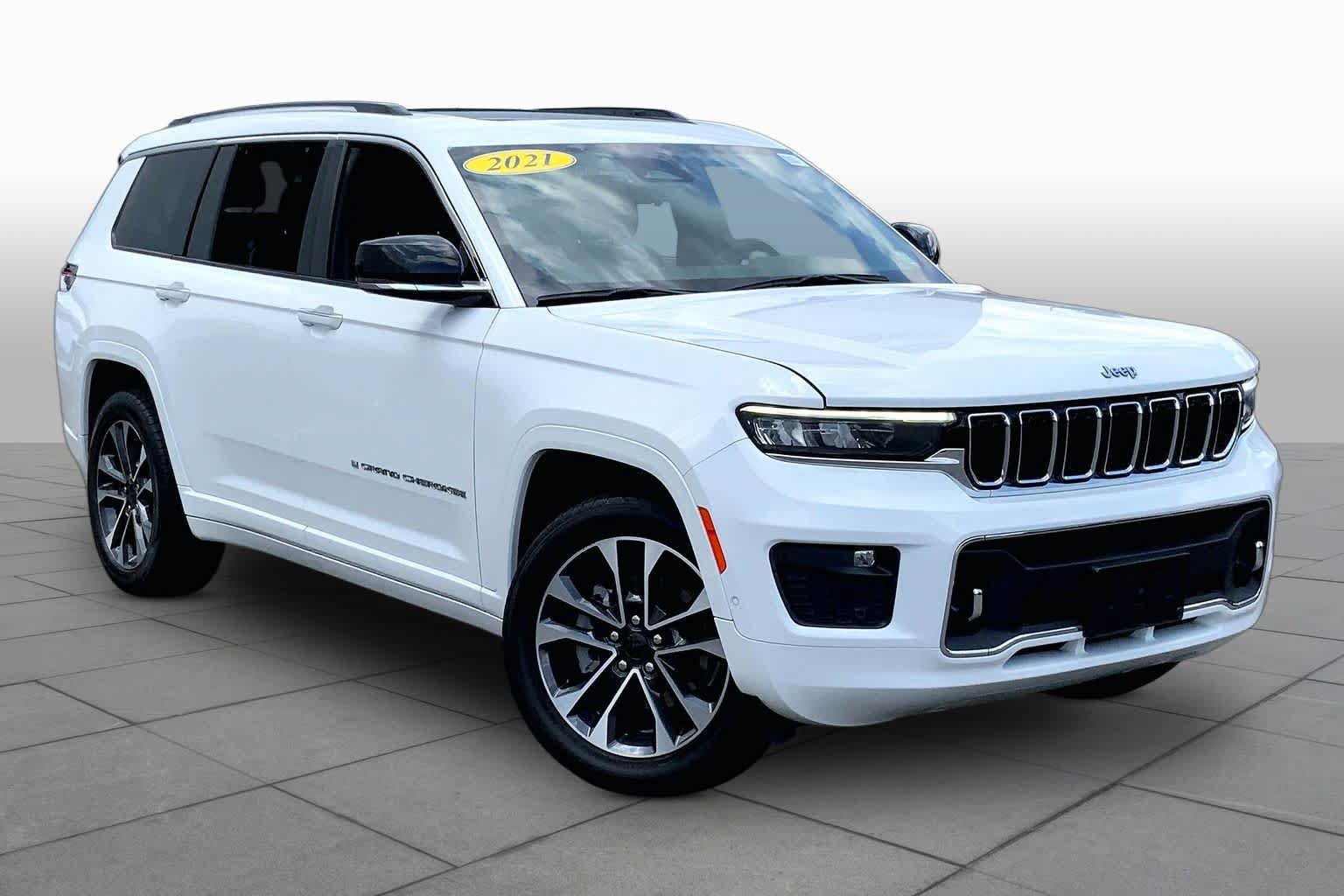 Used 2021 Jeep Grand Cherokee L Overland w/ Luxury Tech Group IV AWD/4WD image 3