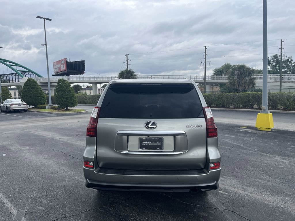 Used 2021 Lexus GX 460 Premium w/ Accessory Package image 17