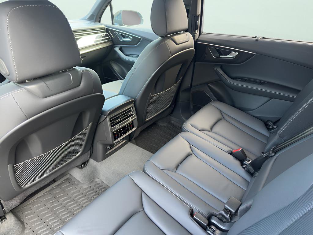 New 2026 Audi Q7 3.0T Premium Plus AWD/4WD image 36