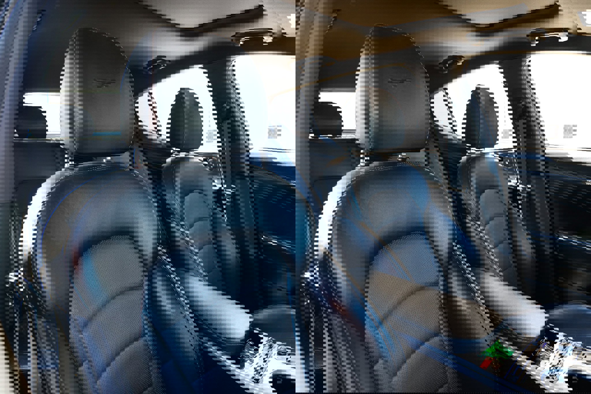 Used 2022 Kia Stinger GT2 image 19