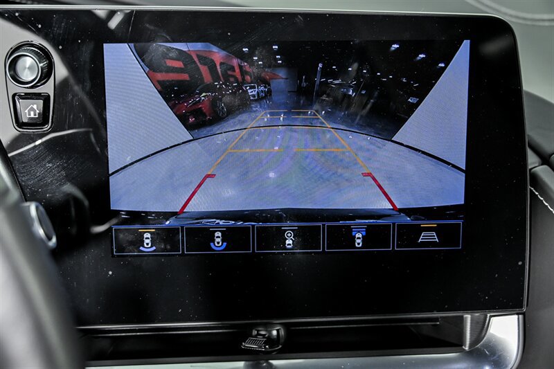 Used 2022 Chevrolet Corvette Stingray Premium Conv w/ Z51 Performance Package RWD image 30