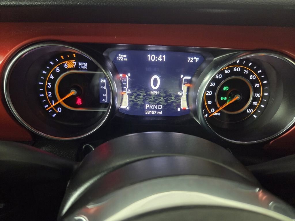 Used 2023 Jeep Wrangler Unlimited Rubicon AWD/4WD image 18