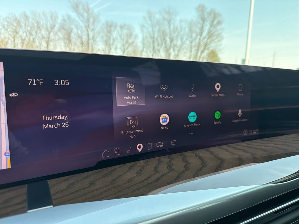 Used 2025 Cadillac Escalade ESV Sport Platinum image 32