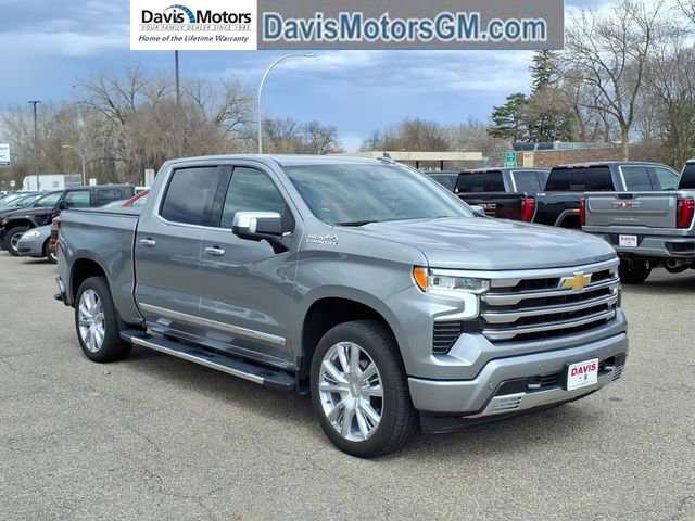 Used 2024 Chevrolet Silverado 1500 High Country w/ High Country Premium Package AWD/4WD image 1