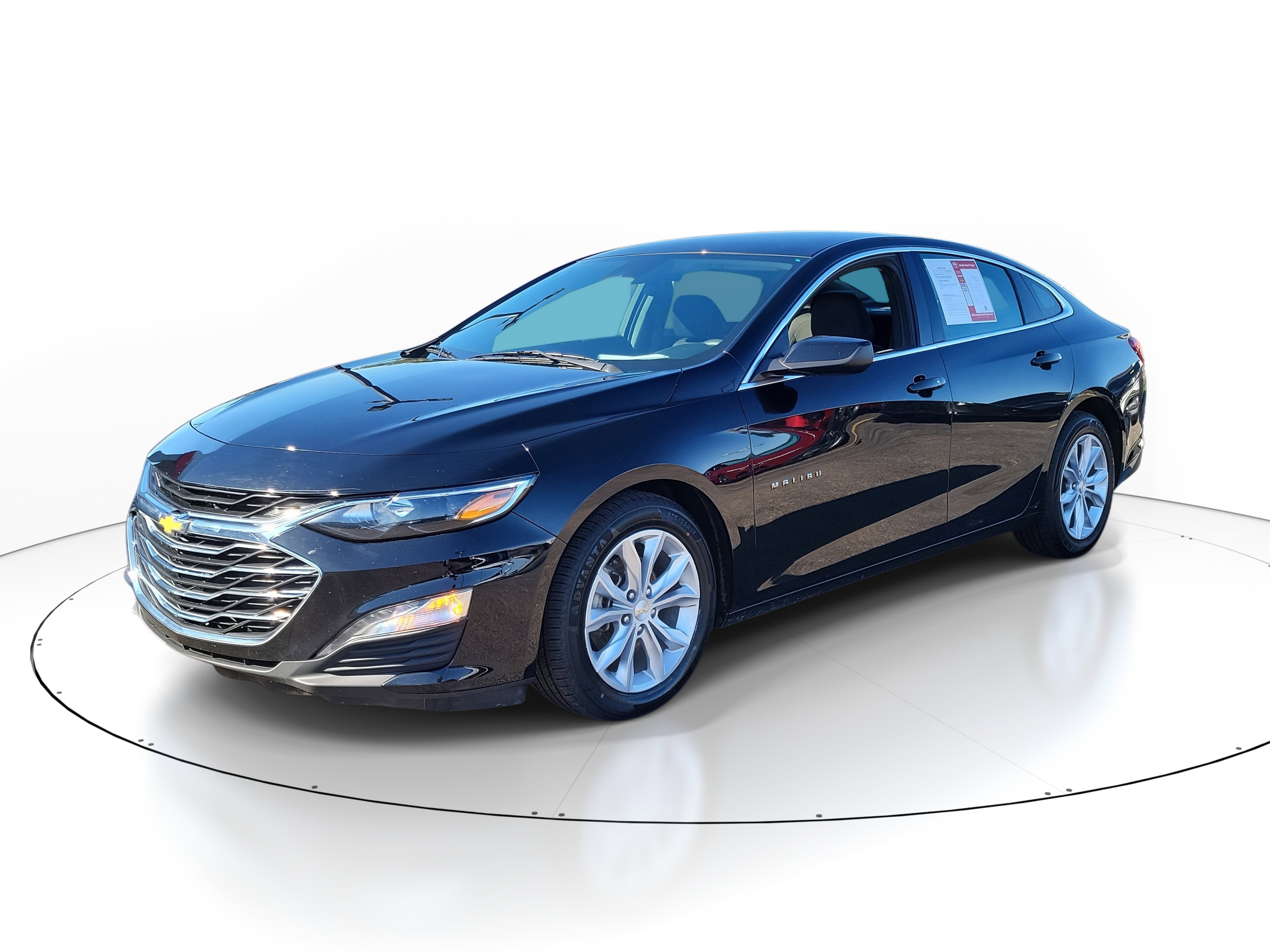 Used 2024 Chevrolet Malibu LT FWD image 2