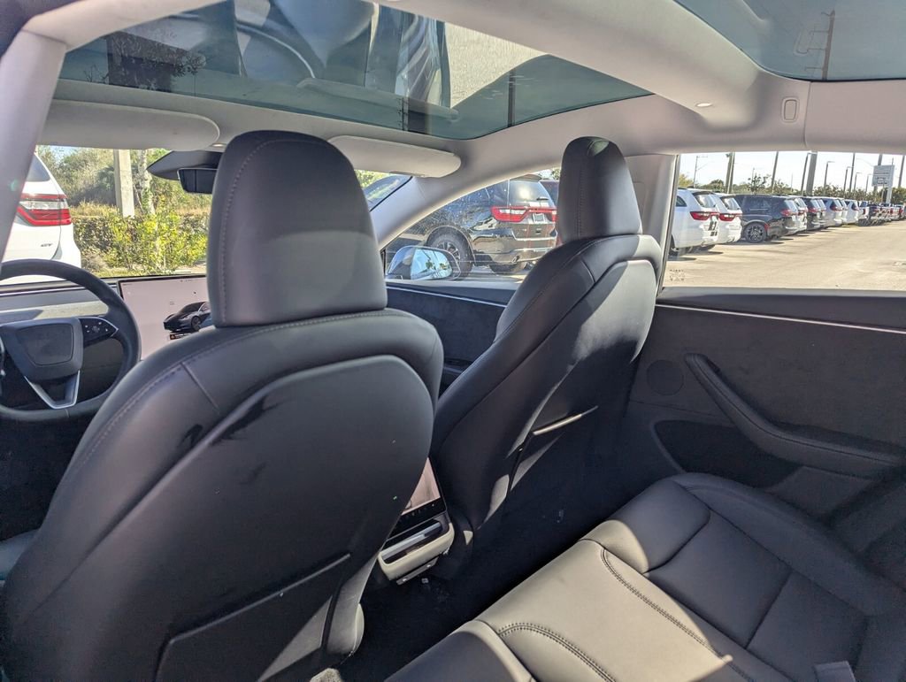 Used 2024 Tesla Model 3 Long Range AWD/4WD image 18