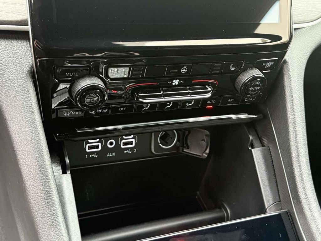 New 2025 Jeep Grand Cherokee Limited w/ Black Appearance Package AWD/4WD image 19