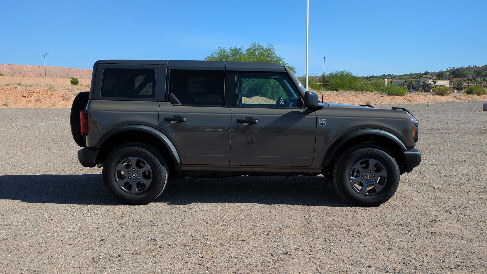 Used 2025 Ford Bronco Big Bend AWD/4WD image 3