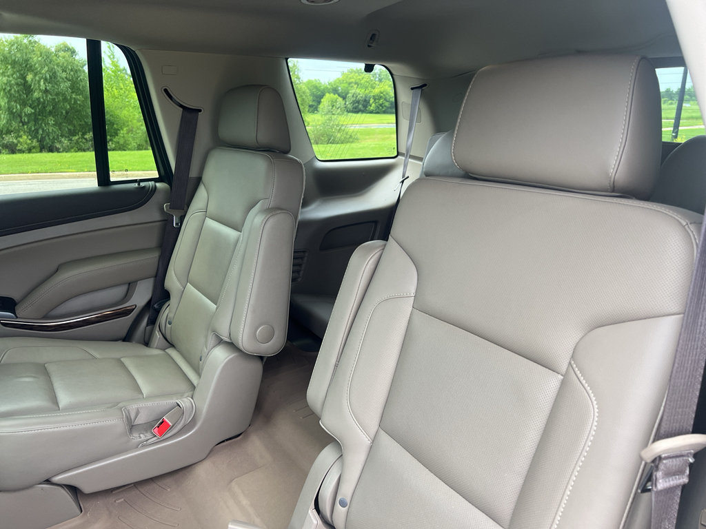 Used 2019 GMC Yukon SLT w/ Premium Edition AWD/4WD image 36